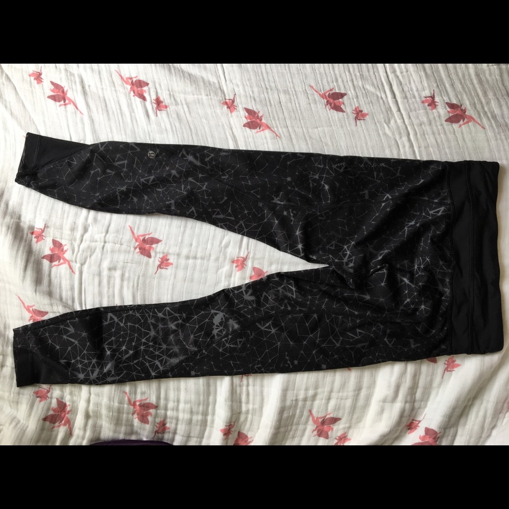 Lululemon leggings size 4